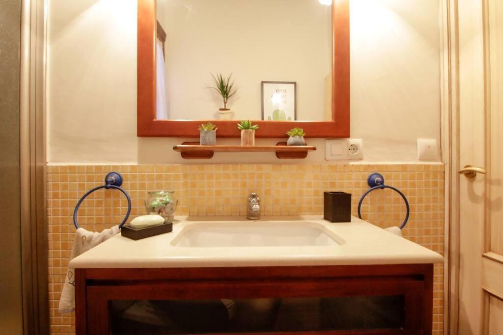 Hosfty Centro Mirador San Marcos 1 Appartement Sevilla Buitenkant foto