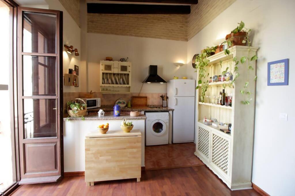 Hosfty Centro Mirador San Marcos 1 Appartement Sevilla Buitenkant foto